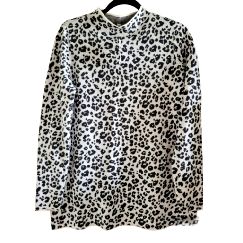 LOFT Pullover leopard print sweater top